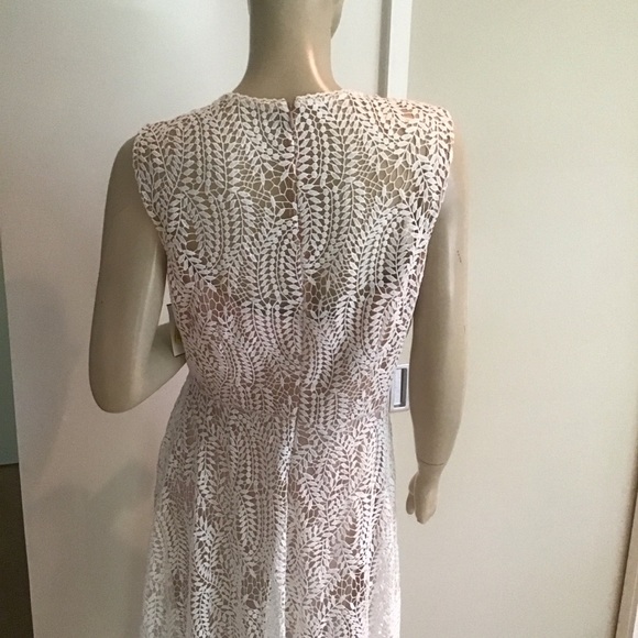 NEW Dress the Population Shane Off White Nude Vine Lace Fitted Midi Dress M  $308